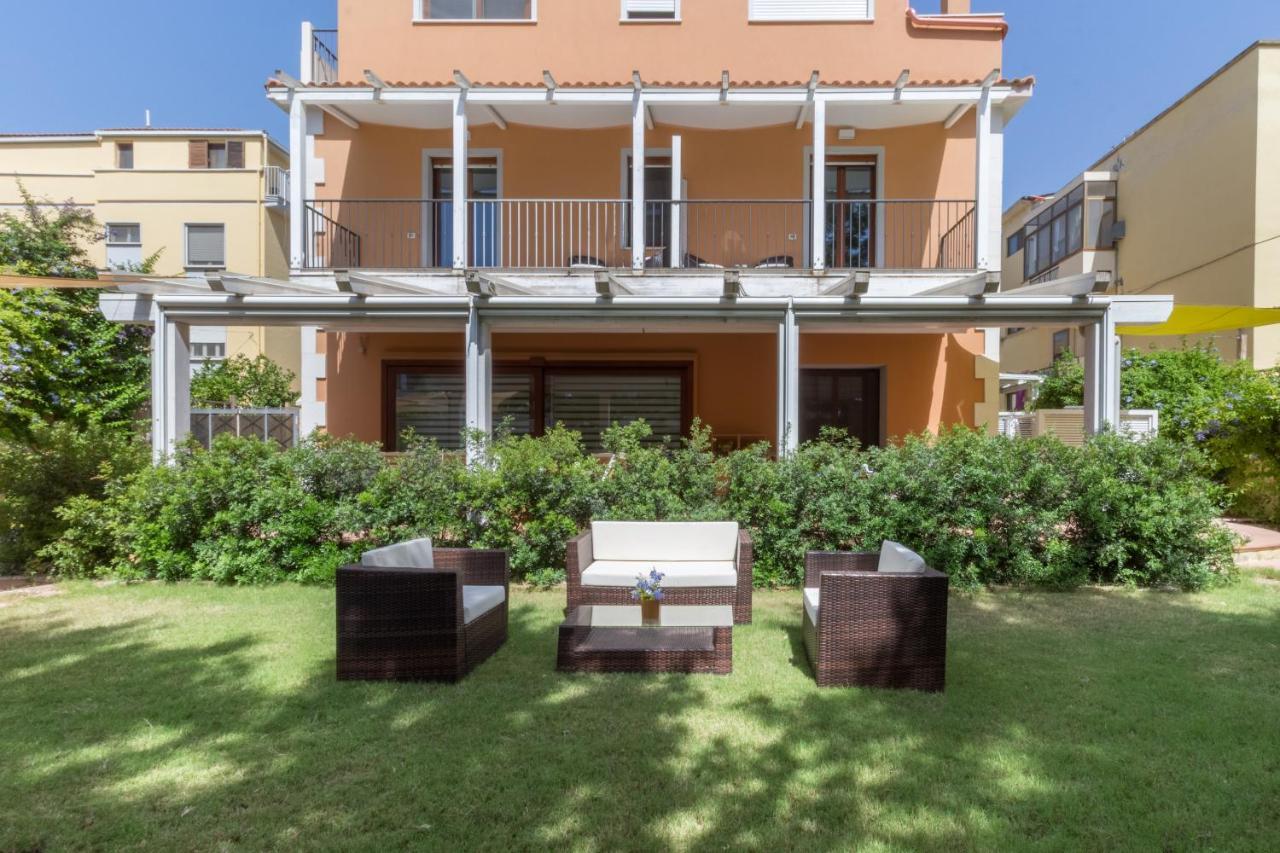 Guesthouse Libeticus كالياري المظهر الخارجي الصورة
