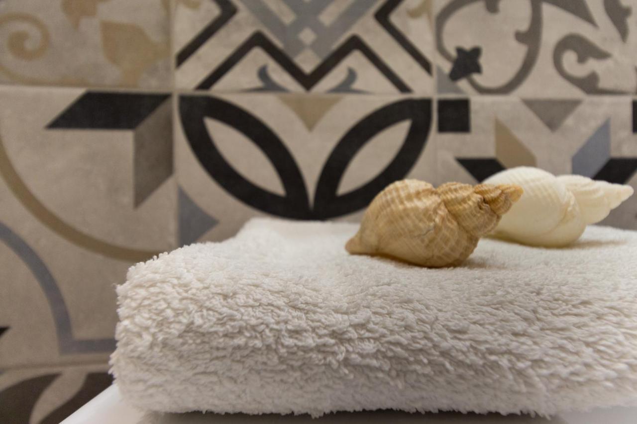 Guesthouse Libeticus كالياري المظهر الخارجي الصورة