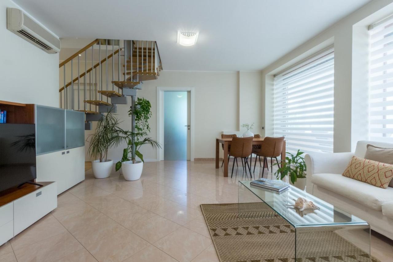 Guesthouse Libeticus كالياري المظهر الخارجي الصورة