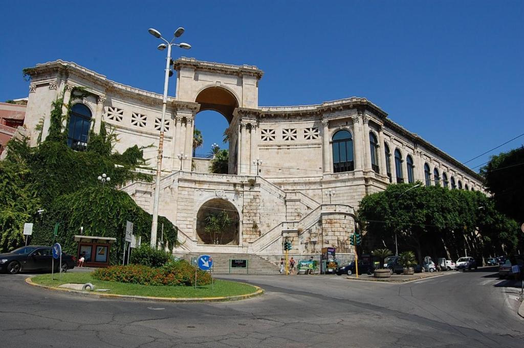Guesthouse Libeticus كالياري المظهر الخارجي الصورة