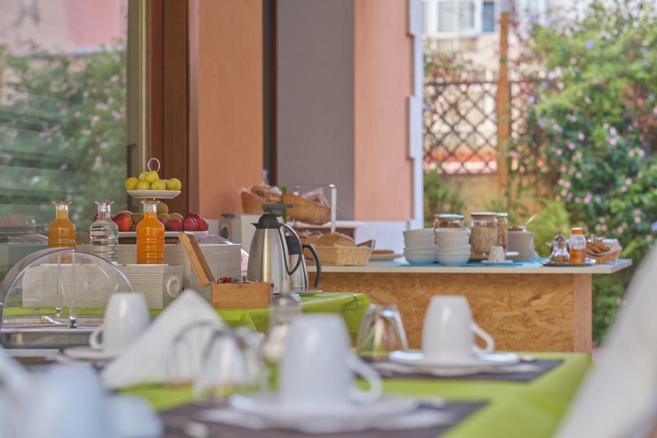 Guesthouse Libeticus كالياري المظهر الخارجي الصورة